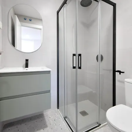 Moebius - Privadas Con Bano 3* León