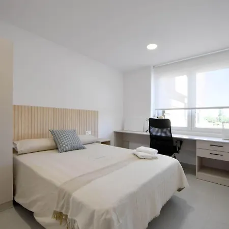 Moebius - Privadas Con Bano 3* León