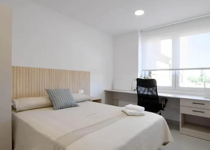 Moebius - Privadas Con Bano 3* León