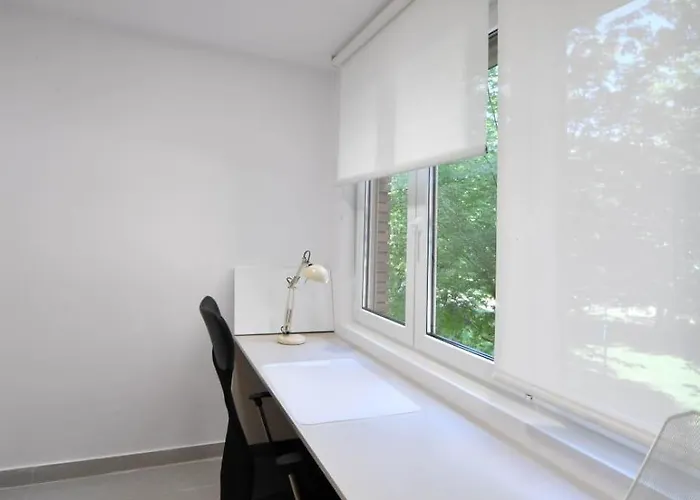 Moebius - Privadas Con Bano Couette-café León