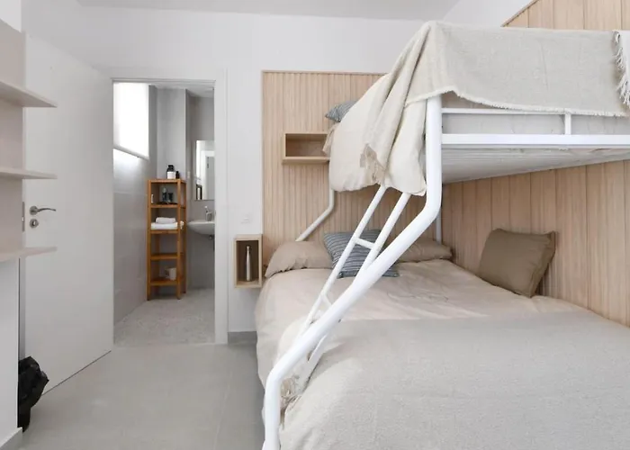 Moebius - Privadas Con Bano 3* León